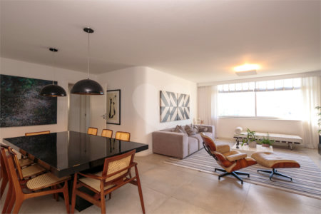 Apartamento à venda com 4 quartos, sendo 1 suíte, em Alto da Boa Vista, São Paulo, SP