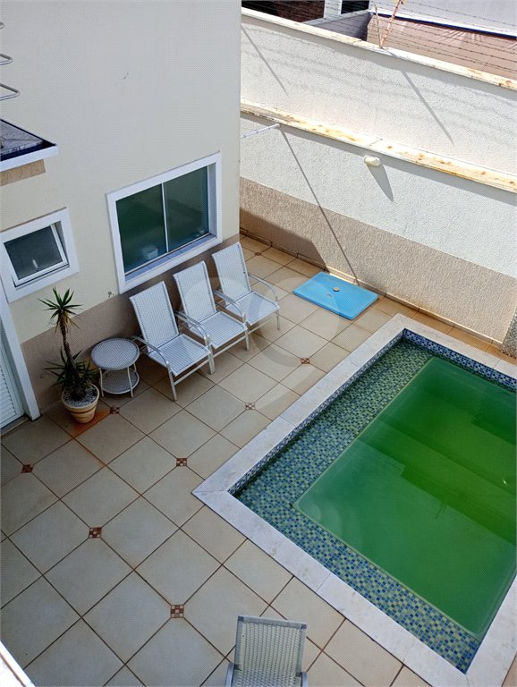 Casa à venda com 3 quartos, sendo 2 suítes, no condomínio Granja Olga II, Sorocaba - SP