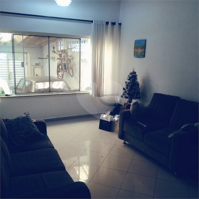 Casa à venda com 3 quartos, sendo 1 suíte, em Santana, São Paulo, SP