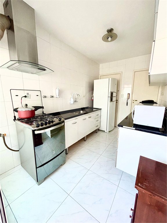 Apartamento à venda com 3 quartos, sendo 1 suíte,  em Indianópolis, São Paulo, SP