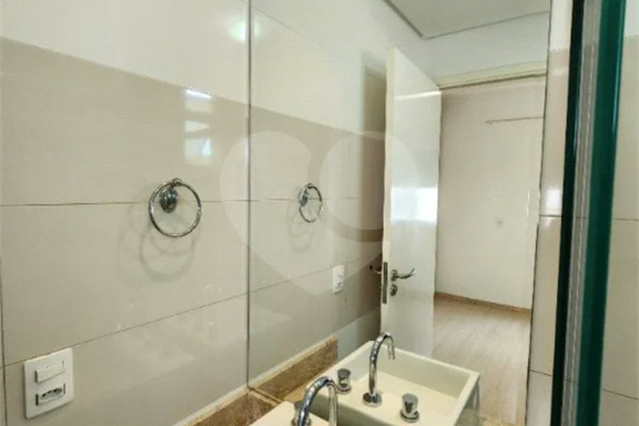 Apartamento à venda com 3 suítes em Santana, São Paulo, SP