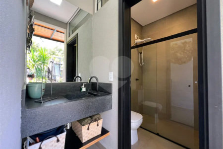 Casa dos Sonhos em Condomínio São Francisco, 3 Suítes, Piscina com Spa e Energia Fotovoltaica