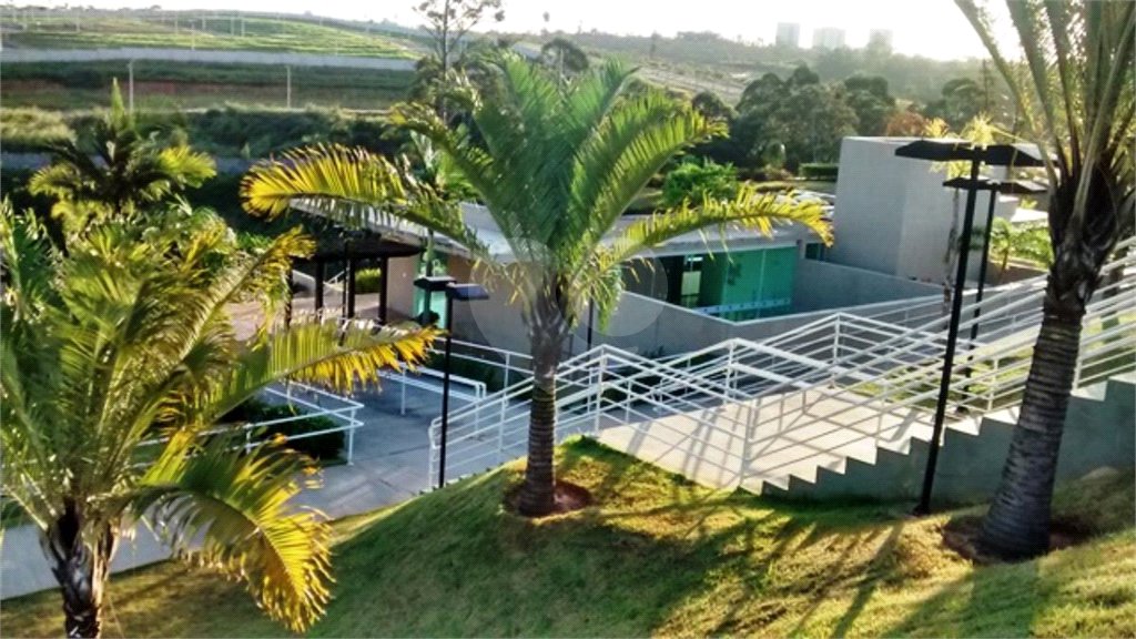 Casa à venda com 3 suítes no condomínio Residencial Central Parque, Salto - SP