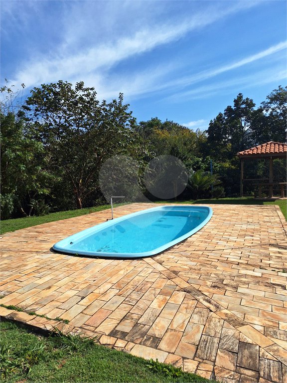 Chácara à venda ou para alugar com 3 quartos, sendo 1 suíte,  em Parque Residencial Itapeti, Mogi das Cruzes, SP