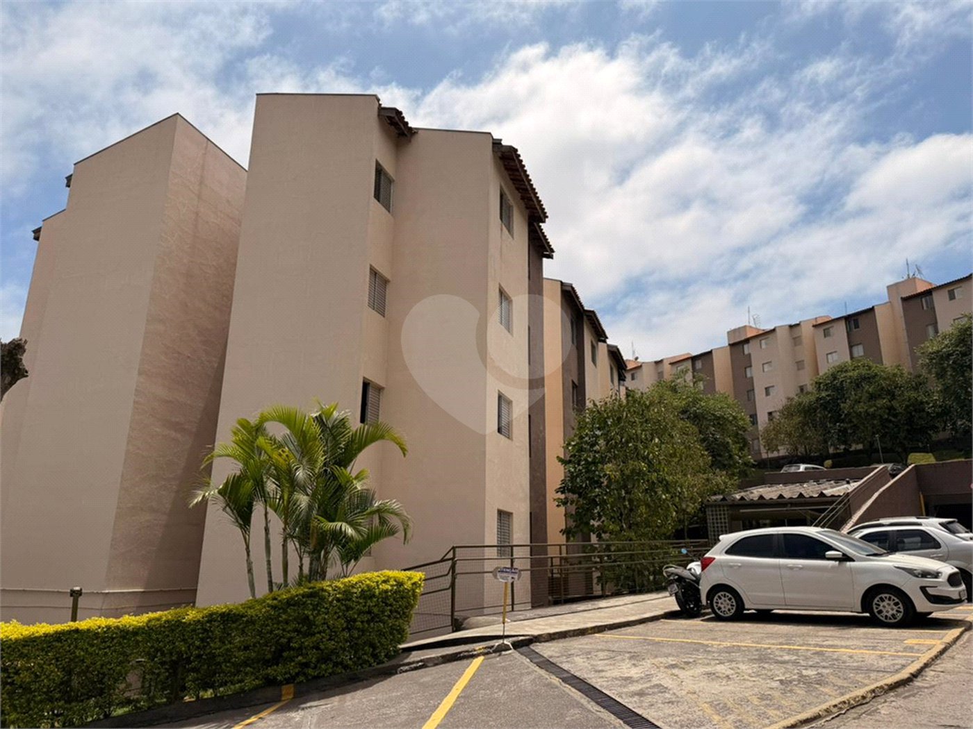 Casa à venda com 2 quartos no condomínio Dora, Guarulhos - SP