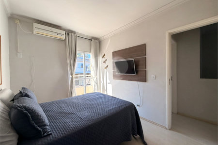 Casa à venda com 3 quartos, sendo 1 suíte, no condomínio Village Sarriá, Sorocaba - SP