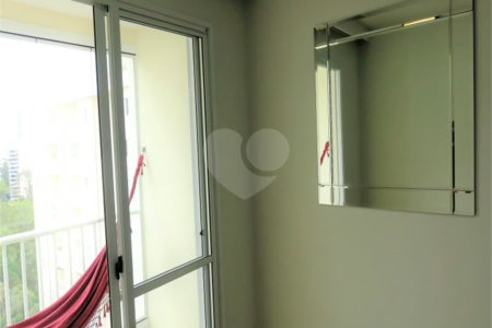 Apartamento à venda com 2 quartos, sendo 1 suíte, em Parque Reboucas, São Paulo, SP