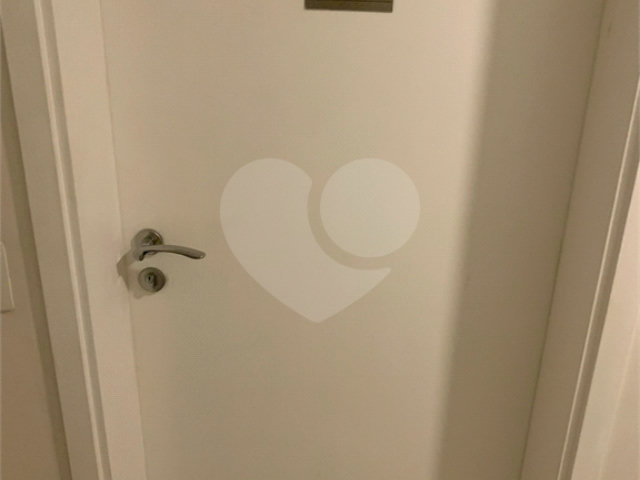 Apartamento à venda com 2 quartos em Morumbi, São Paulo, SP