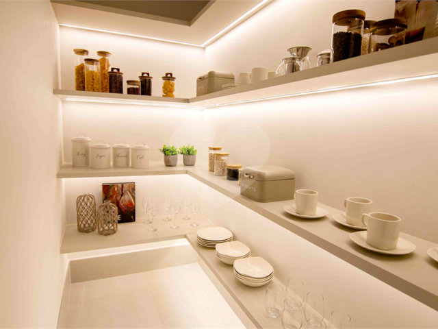 Apartamento à venda com 4 suítes em Moema, São Paulo, SP