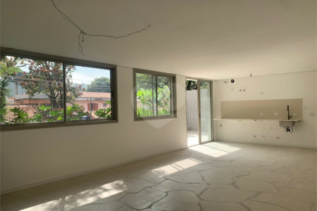 Apartamento à venda com 2 suítes em Vila Madalena, São Paulo, SP