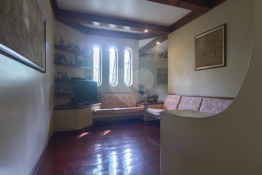 Casa à venda com 4 suítes em Jardim Franca, São Paulo, SP