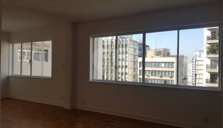 Apartamento à venda com 3 quartos, sendo 1 suíte,  em Jardim Paulista, São Paulo, SP