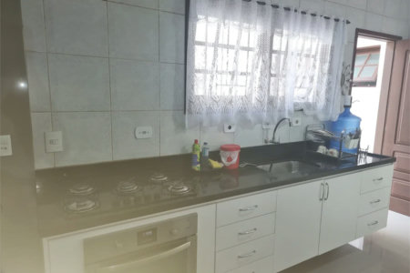 Sobrado à venda ou para alugar com 3 quartos, sendo 2 suítes,  em Ferreira, São Paulo, SP