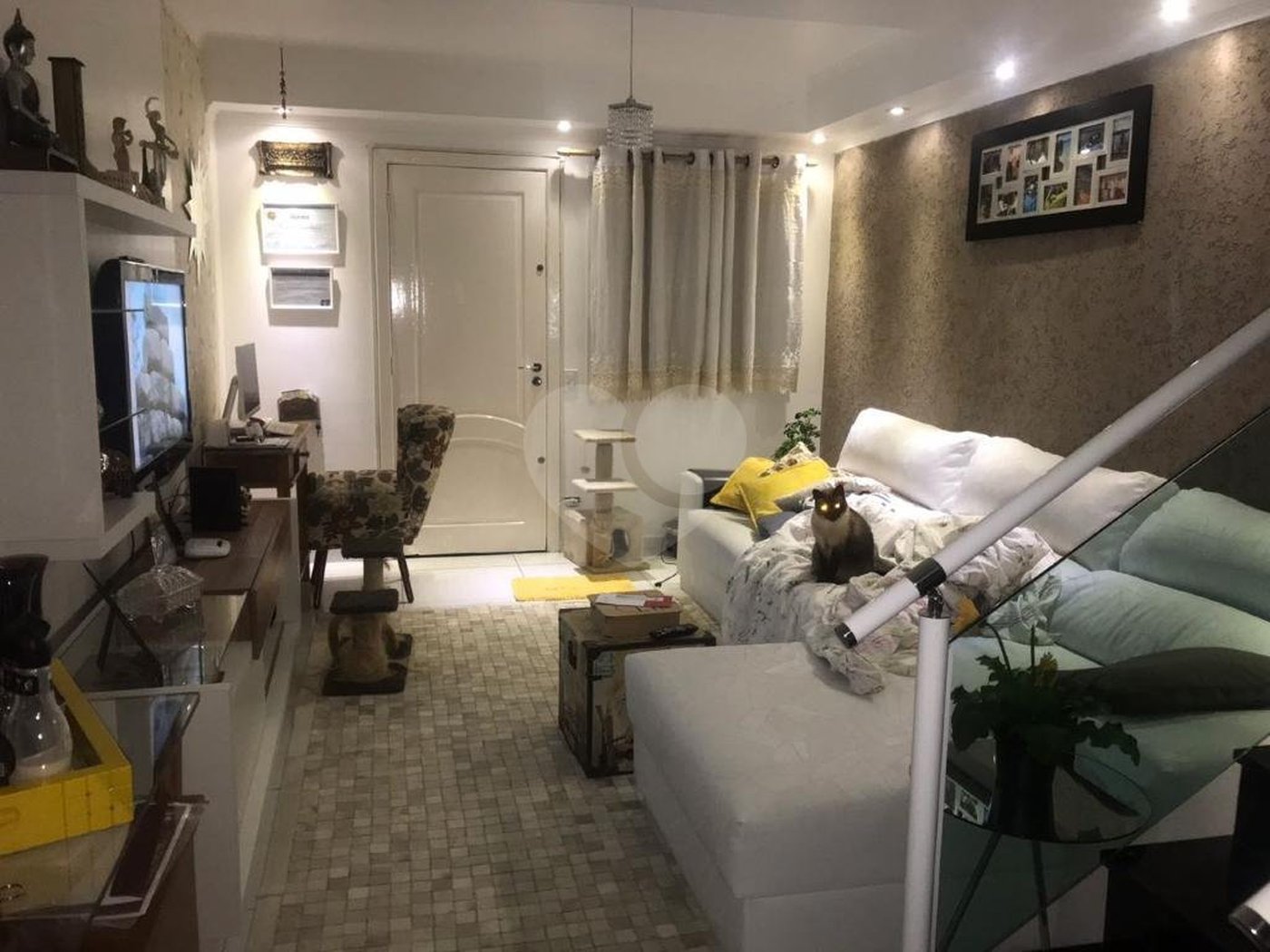 Casa à venda com 2 quartos, sendo 1 suíte, no condomínio Res Santa Inês, São Paulo - SP