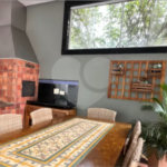 Casa à venda com 4 quartos, sendo 3 suítes,  no condomínio Vila das Flores, São Paulo - SP