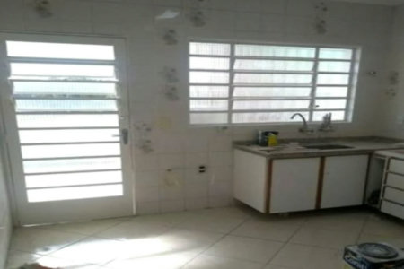 Casa à venda com 2 quartos, sendo 1 suíte, em Jardim Ester Yolanda, São Paulo, SP