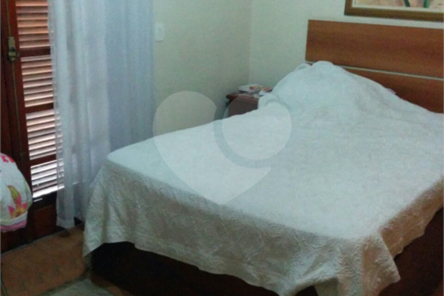 Sobrado à venda com 3 quartos, sendo 1 suíte, em Tremembé, São Paulo, SP
