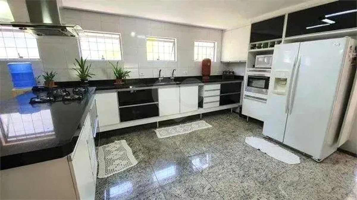 Chácara à venda com 3 quartos, sendo 2 suítes, em Santa Cândida, Vinhedo, SP