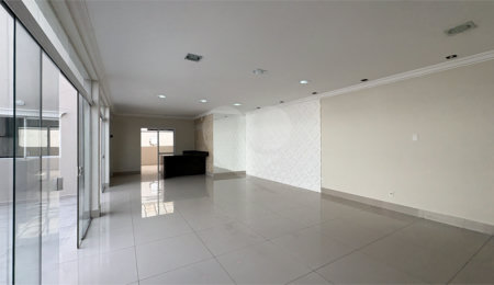 Casa à venda com 3 suítes no condomínio Belvedere II, Votorantim - SP