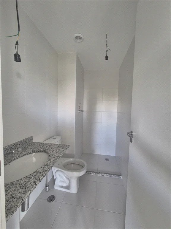 Apartamento à venda com 3 quartos, sendo 1 suíte, em Vila Anastácio, São Paulo, SP