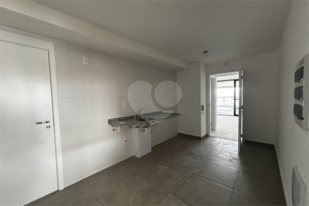 Apartamento à venda com 3 suítes em Vila Romana, São Paulo, SP