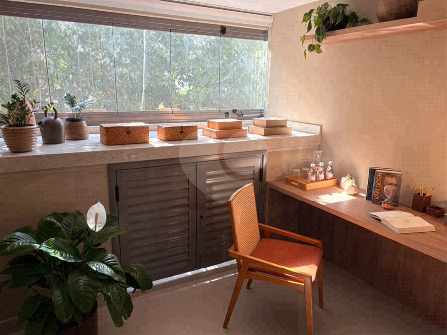 Apartamento à venda com 3 quartos, sendo 1 suíte, em Laranjeiras, Rio de Janeiro, RJ