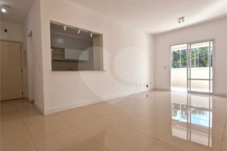 Apartamento à venda com 2 suítes em Pinheirinho, Vinhedo, SP