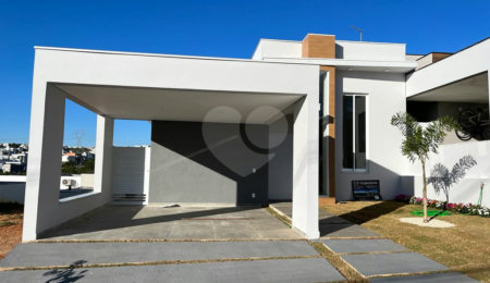 Casa à venda com 3 quartos, sendo 1 suíte, no condomínio Phytus, Itupeva - SP