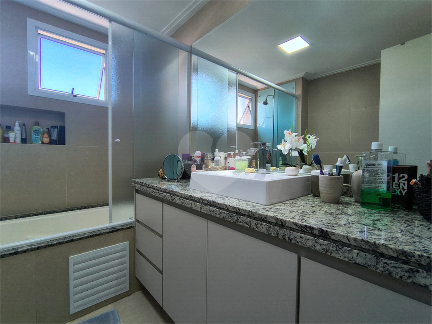 Apartamento à venda com 3 suítes em Lar São Paulo, São Paulo, SP