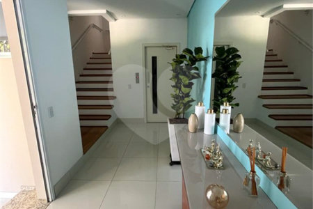 Casa à venda com 6 quartos, sendo 4 suítes,  no condomínio Estância Marambaia, Vinhedo - SP
