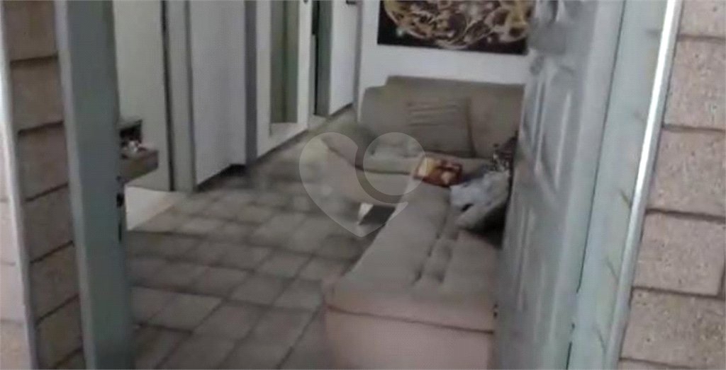 Casa Térrea à venda com 6 quartos em Jardim Rosana, São Paulo, SP