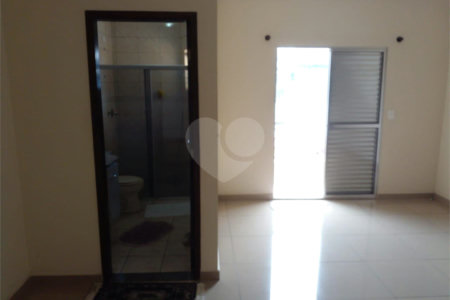 Sobrado à venda com 3 quartos, sendo 1 suíte,  em Vila América, Santo André, SP