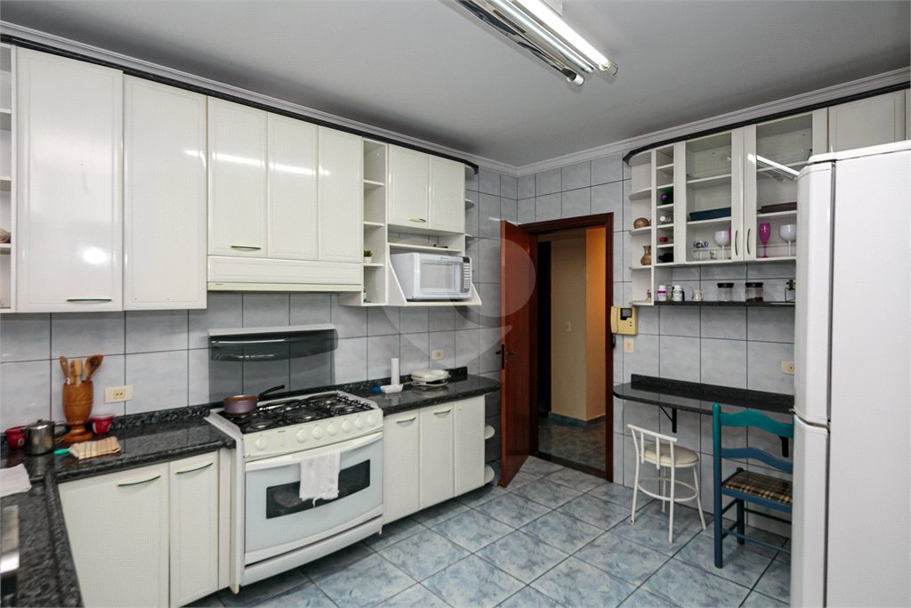 Casa Térrea à venda com 3 suítes em Jardim Petrópolis, São Paulo, SP