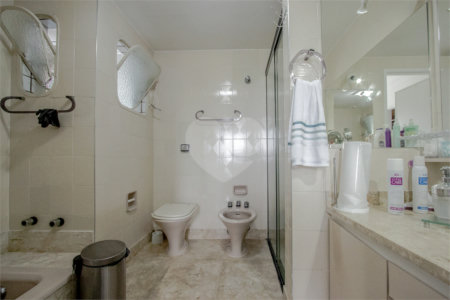 Apartamento à venda com 4 quartos, sendo 1 suíte, em Granja Julieta, São Paulo, SP
