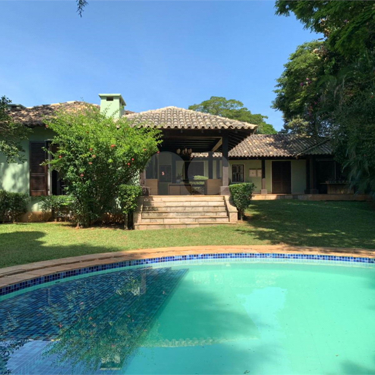 Casa Térrea à venda com 3 suítes em Interlagos, São Paulo, SP
