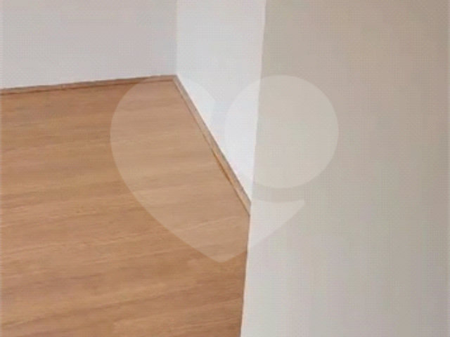 Apartamento à venda com 2 quartos em Pari, São Paulo, SP