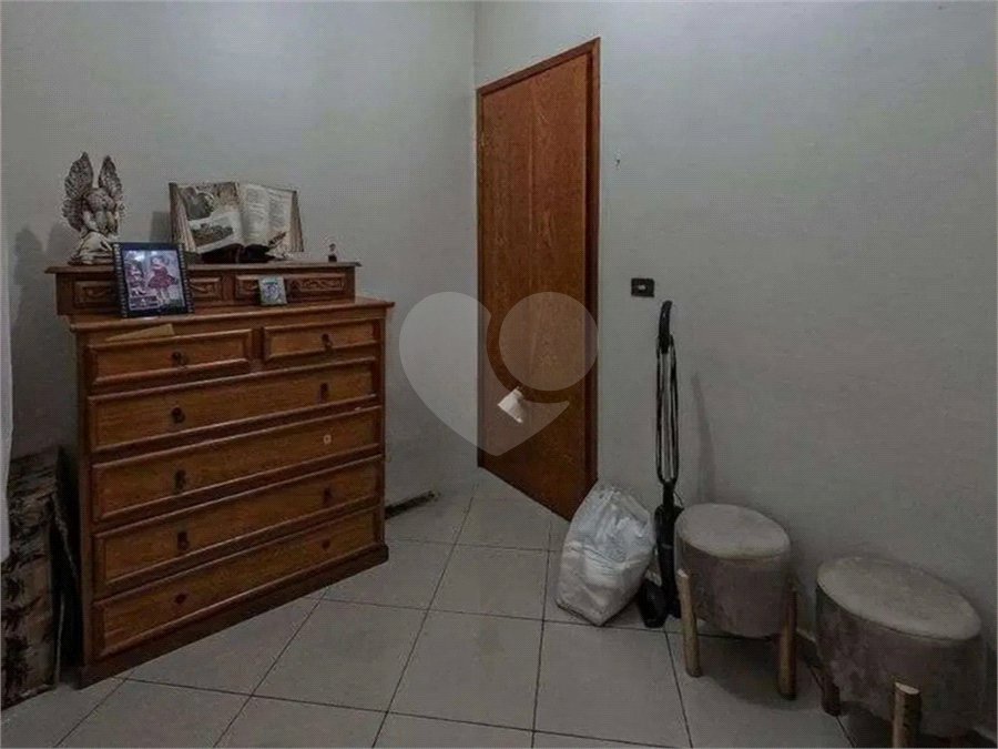 Casa à venda com 3 quartos em Jardim Marisa, São Paulo, SP