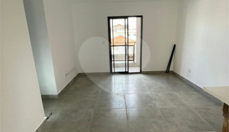 Casa à venda com 3 quartos, sendo 1 suíte,  no condomínio Residencial Calegari, São Paulo - SP