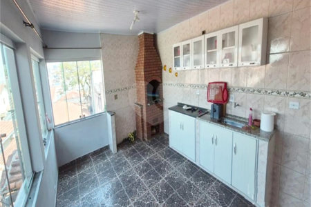 Sobrado à venda com 3 quartos, sendo 1 suíte, em Jardim Peri, São Paulo, SP
