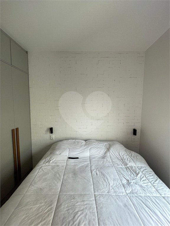 Apartamento à venda ou para alugar com 1 suíte em República, São Paulo, SP