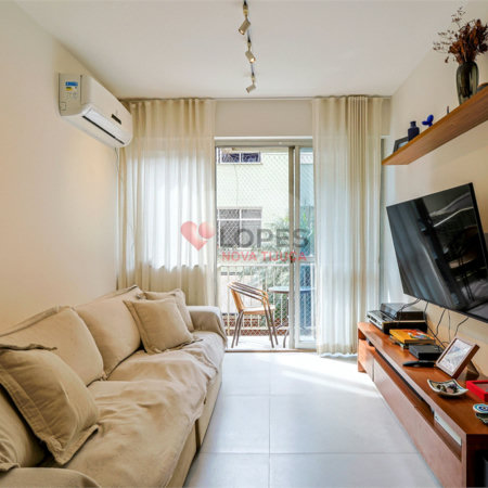 Apartamento à venda com 3 quartos, sendo 1 suíte,  em Lagoa, Rio de Janeiro, RJ