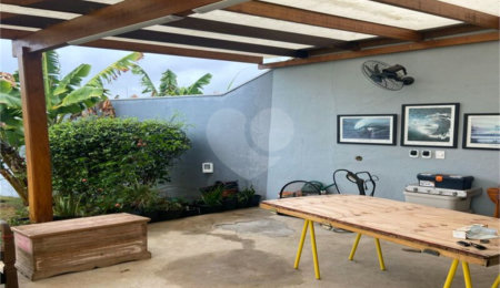 Casa de Vila à venda com 3 quartos, sendo 1 suíte,  em Cidade São Francisco, São Paulo, SP