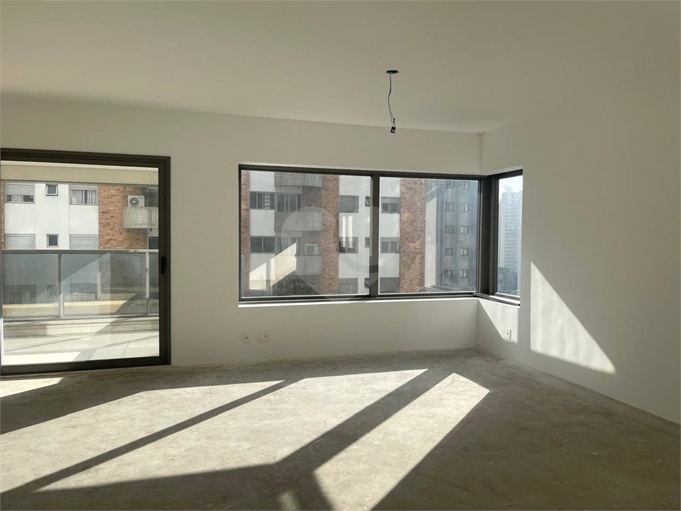Apartamento à venda com 3 suítes em Campo Belo, São Paulo, SP