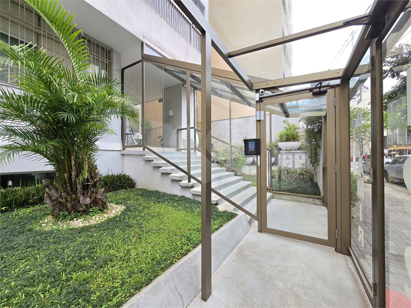 Apartamento para alugar com 3 quartos, sendo 1 suíte,  em Paraíso, São Paulo, SP