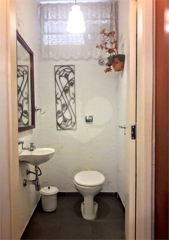 Casa à venda com 3 quartos, sendo 1 suíte,  em Jardim Aeroporto, São Paulo, SP