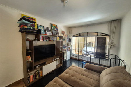 Casa à venda com 3 quartos, sendo 1 suíte, em Jardim Umuarama, São Paulo, SP