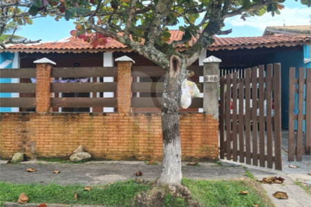 Casa à venda com 2 quartos, sendo 1 suíte, em Gaivota, Itanhaém, SP
