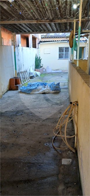 Casa à venda com 3 quartos em Santíssimo, Rio de Janeiro, RJ