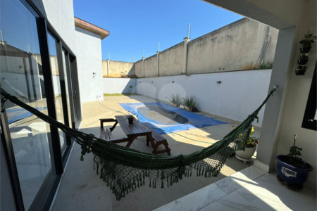 Casa à venda com 3 suítes no condomínio Reserva Central Parque, Salto - SP
