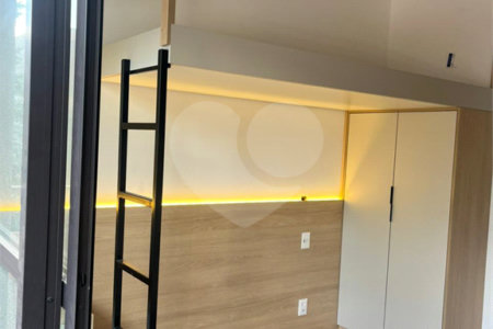 Flat à venda ou para alugar com 1 quarto em Perdizes, São Paulo, SP